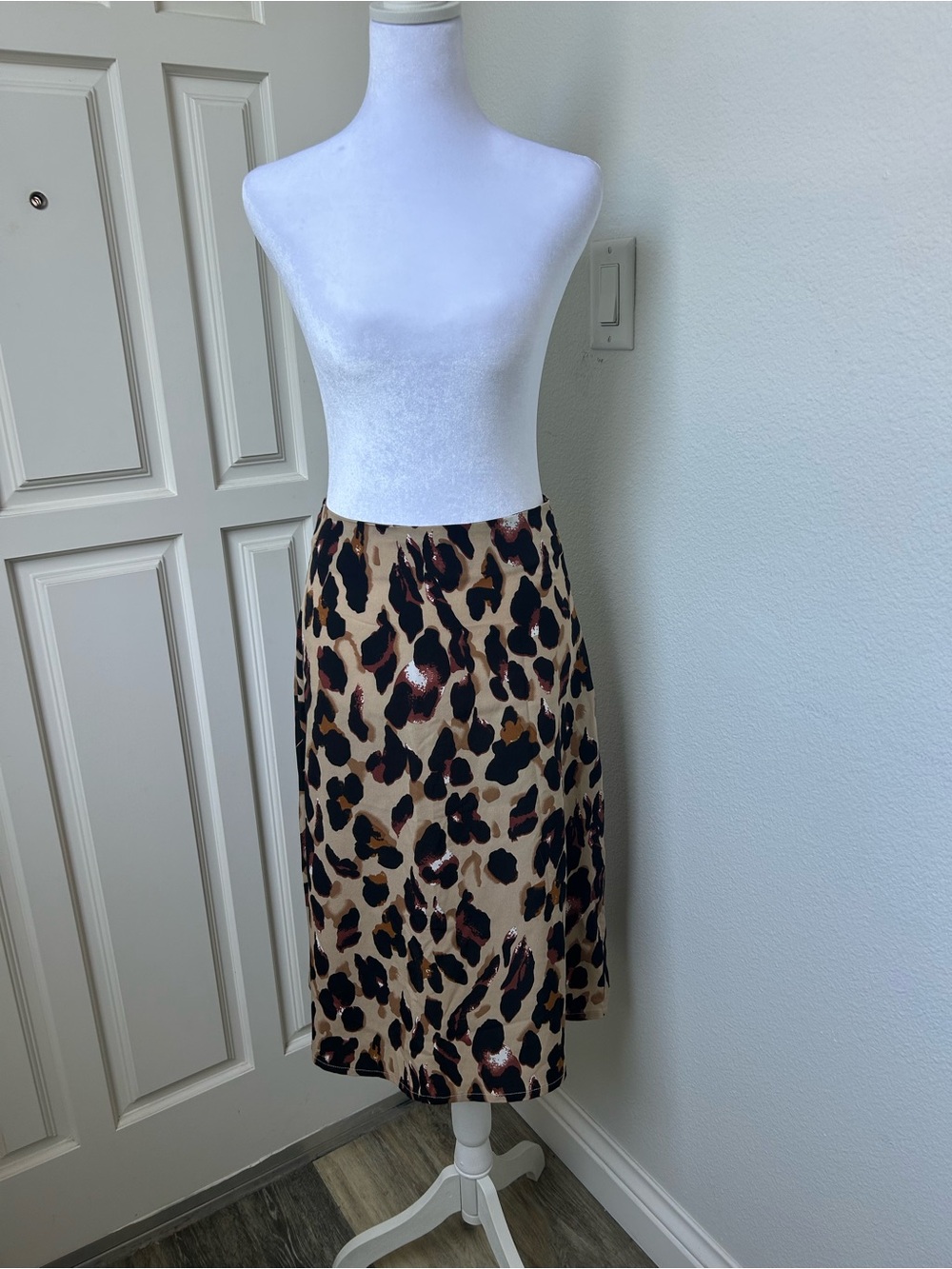 Boohoo Leopard Print Midi Slip Skirt Animal Print Bias Cut US 6 UK 10